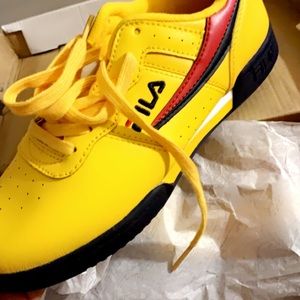 Brand new cute & cheap filas !